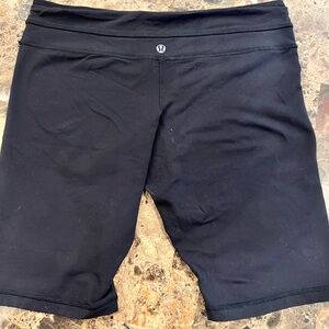 Lululemon Bike Shorts 9”